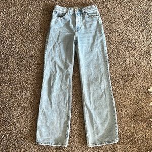 Abercrombie 0R 90s Relaxed jean